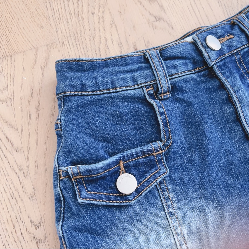 6ixty8ight soft denim mini skirt with layered shorts inside. 99%new condition. - Picture 3 of 8
